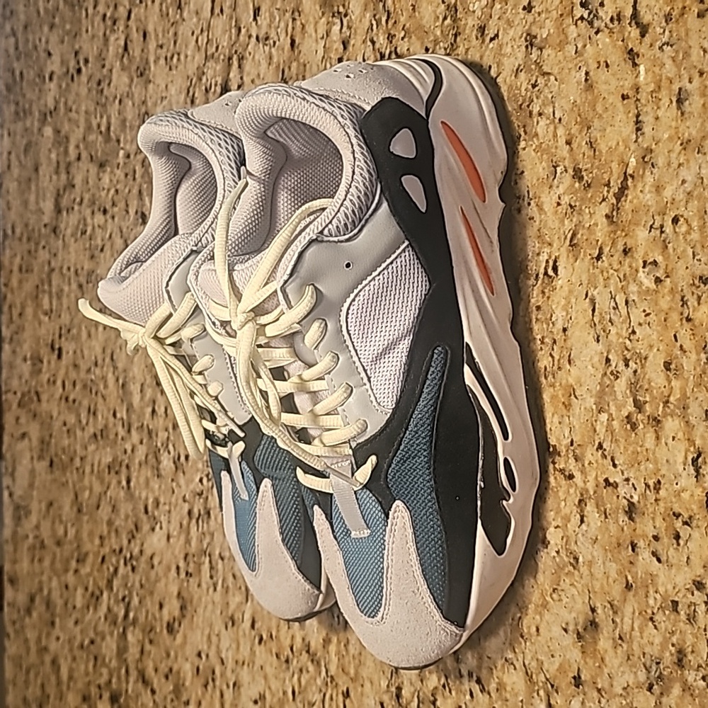 Adidas wave runner size 12US